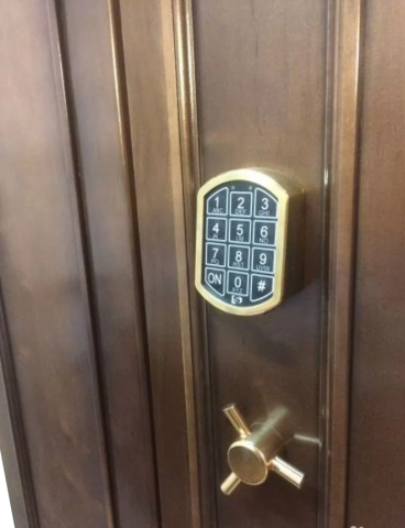 Оружейный сейф в дереве на 9 стволов "Эллада"